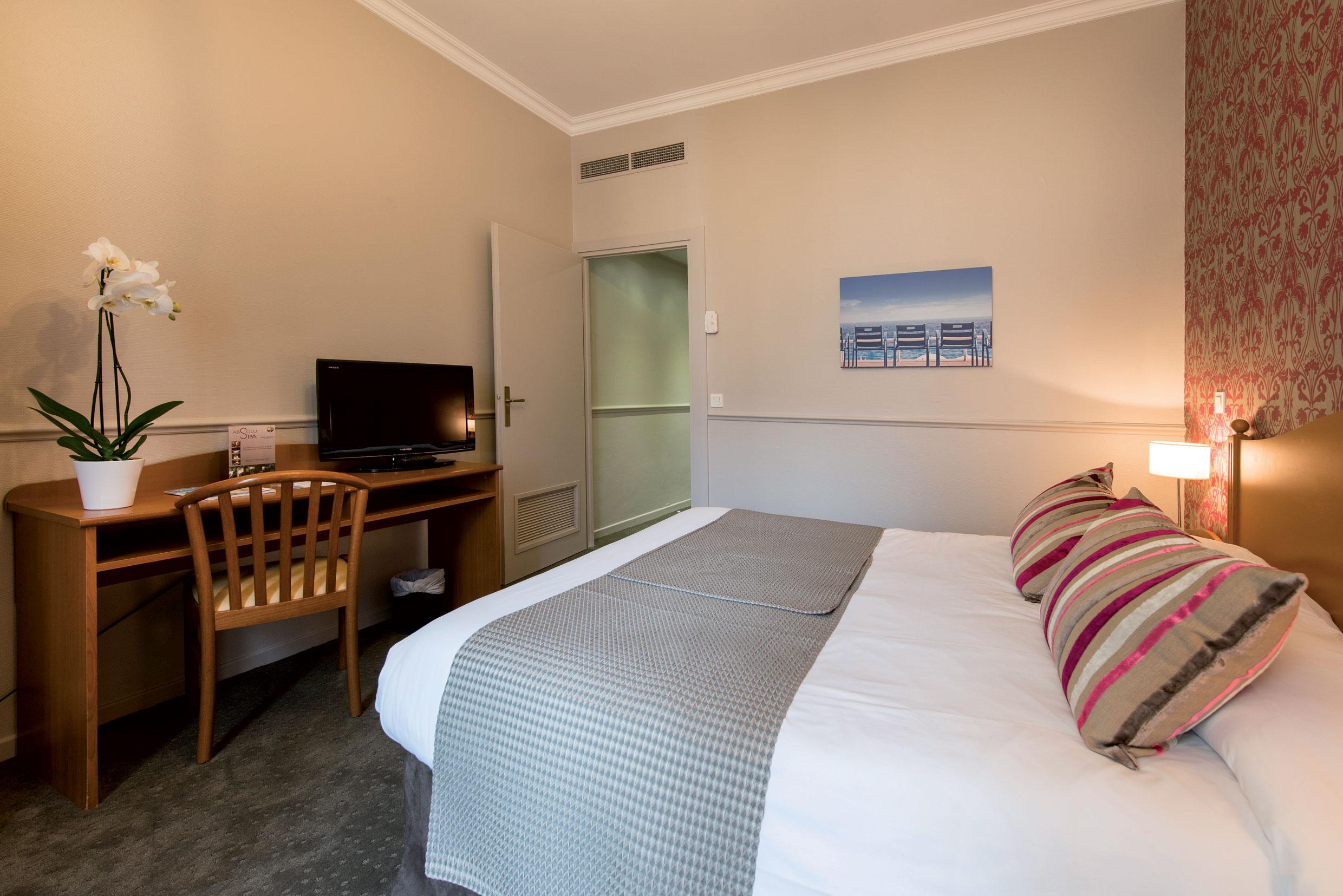 Le Royal Promenade Des Hotel 3*