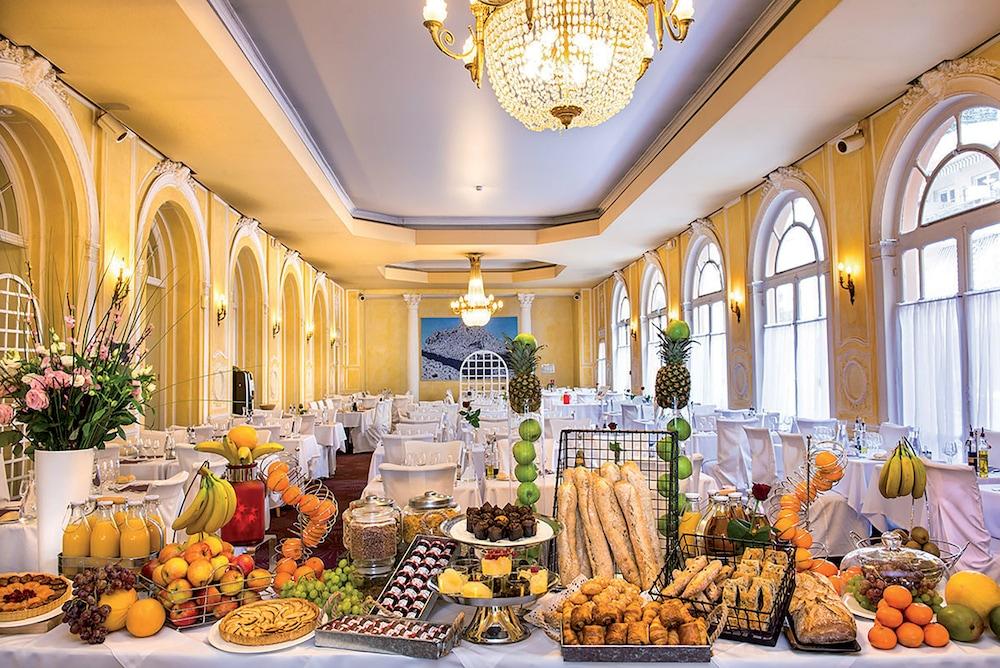 Le Royal Promenade Des 3*