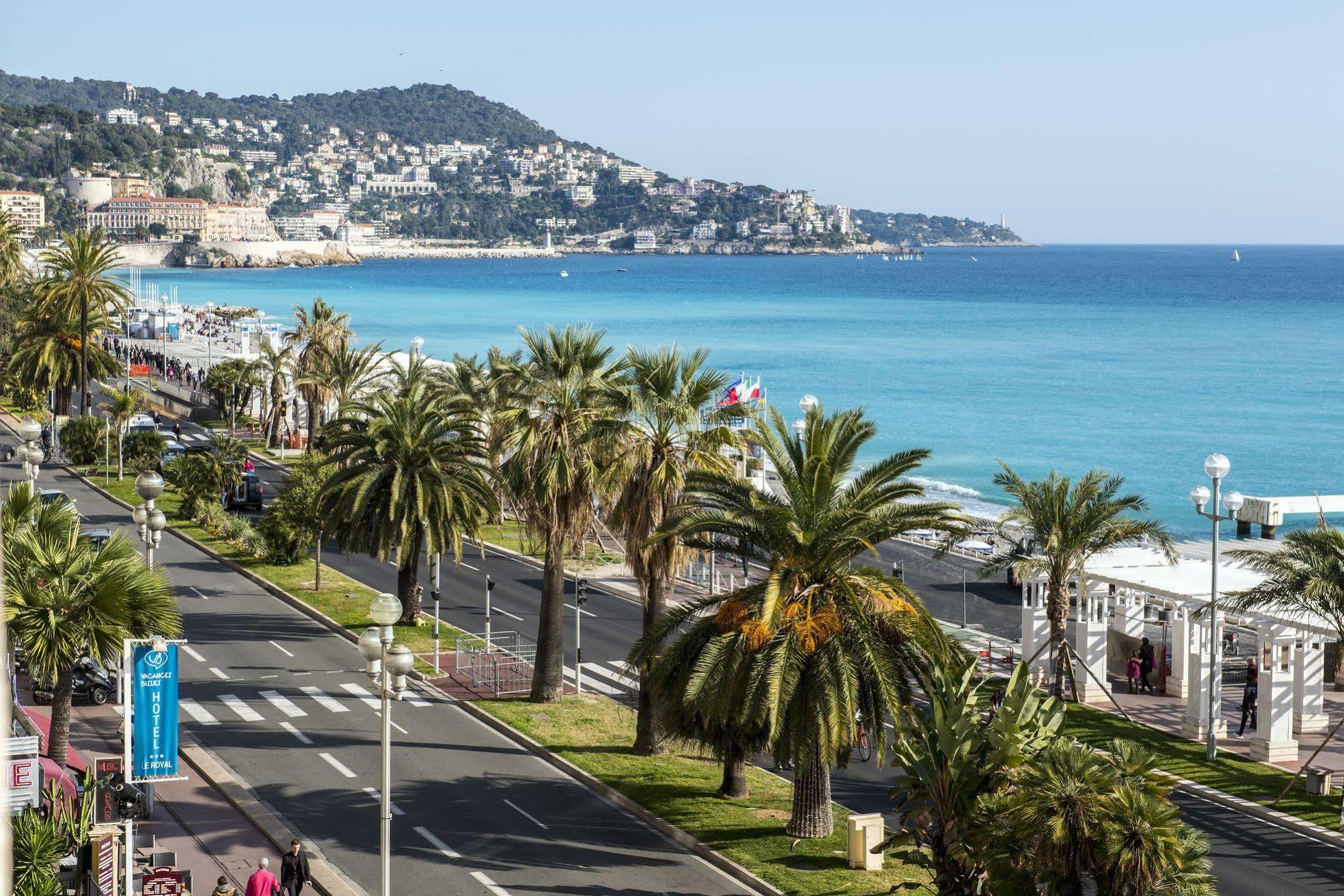 Le Royal Promenade Des Hotel 3*