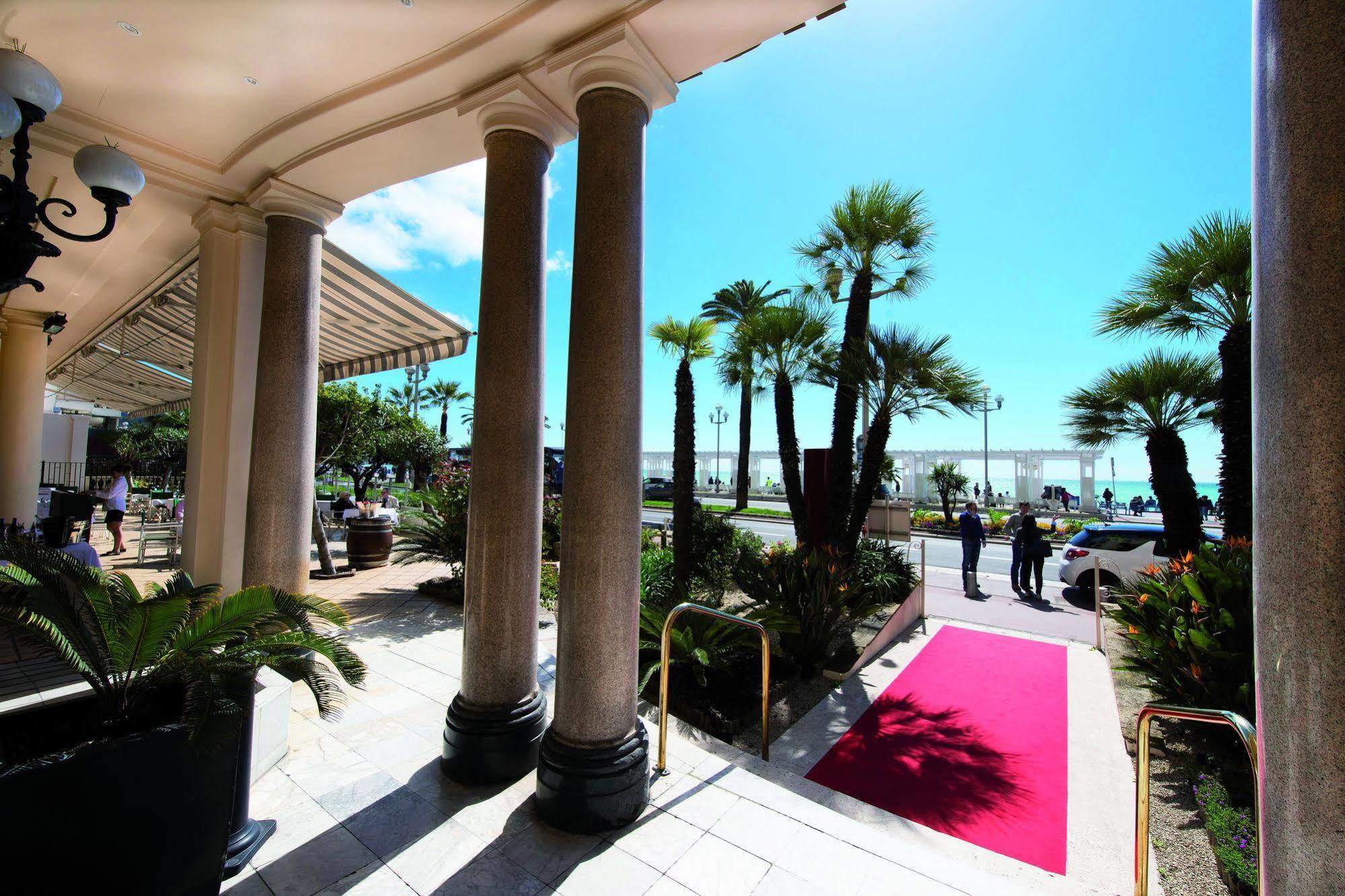 Le Royal Promenade Des 3*